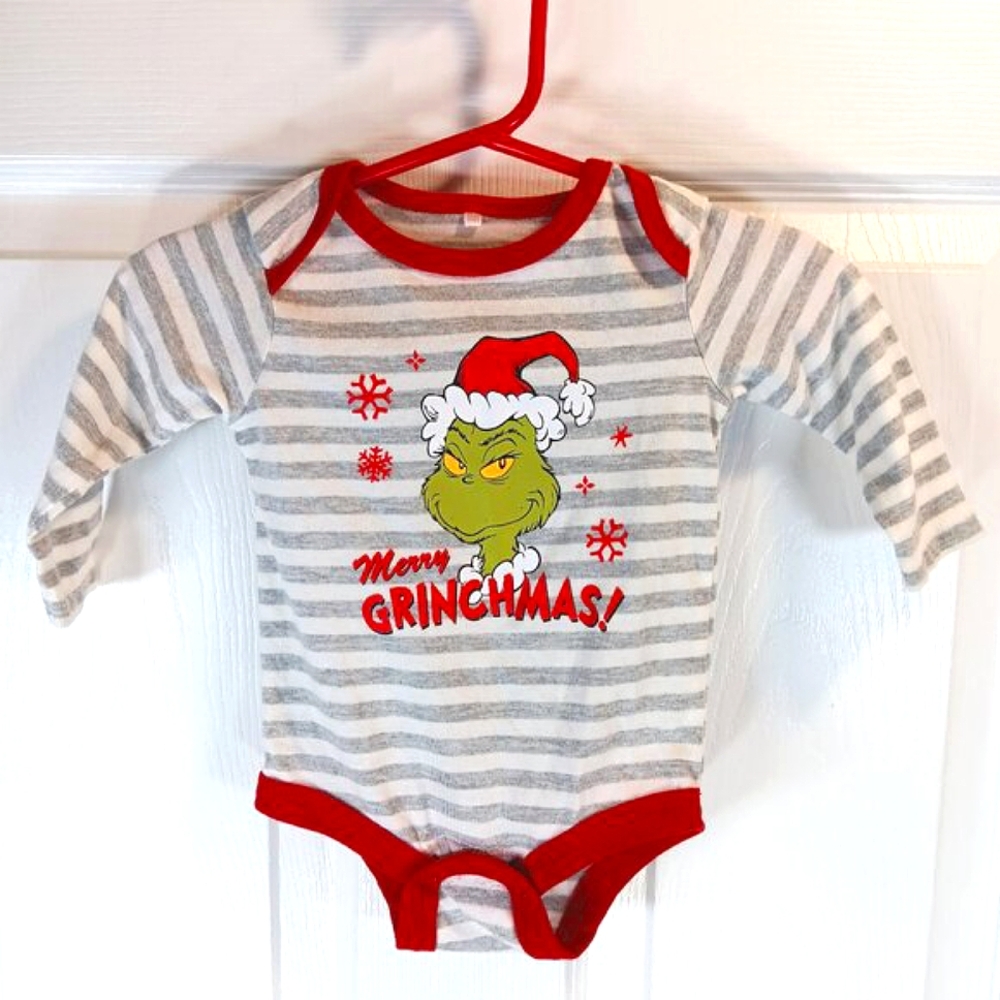 Grinch Christmas Onesie Diaper Shirt Long Sleeve Baby Size 0-3 Months NWOT